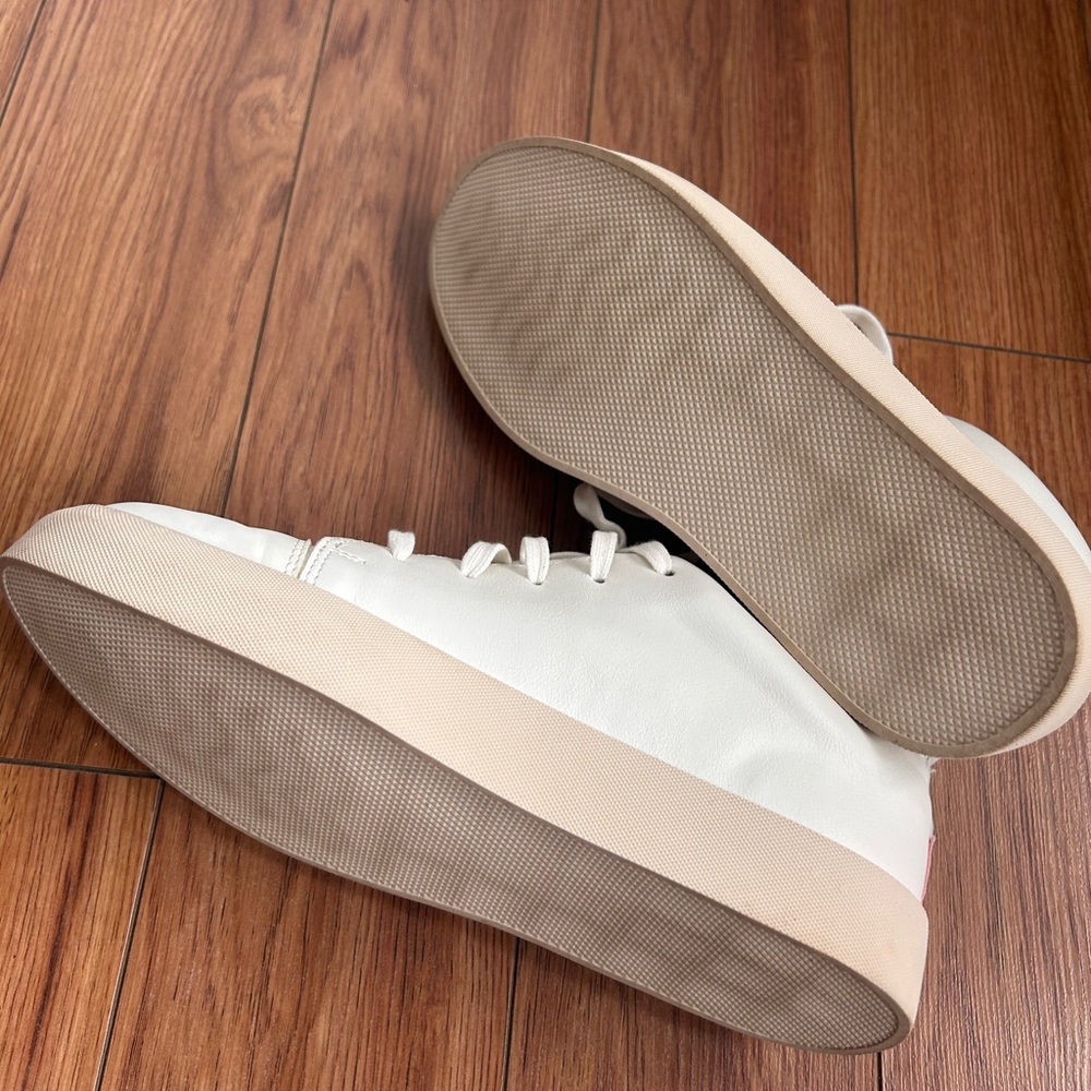Matt & Nat Cream Low-Top Lace-Up Sneakers - Picture 4 of 5